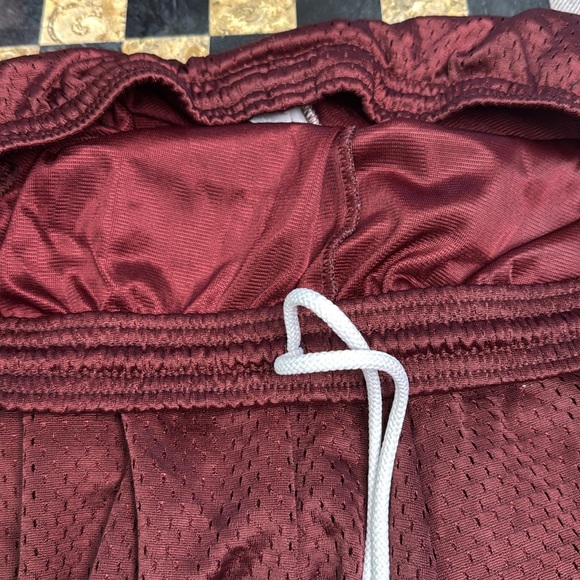 Champion Men’s Sport Shorts – Burgundy, M - Picture 7 of 7